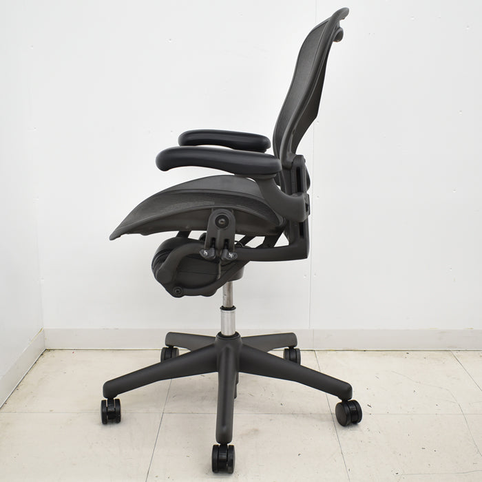 【中古】ハーマンミラー アーロンチェア Bサイズ フル装備 ランバーサポート 2025022004【中古オフィス家具】