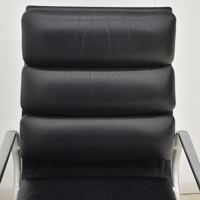 【中古】ハーマンミラー イームズ ソフトパッドエグゼクティブチェア ポリッシュ 革張り 2025032502【中古オフィス家具】