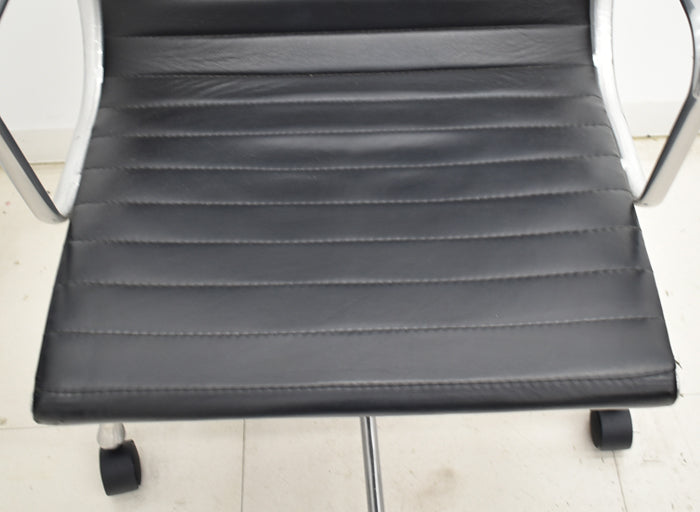 【中古】ハーマンミラー イームズ ソフトパッドエグゼクティブチェア ポリッシュ 革張り 2025032606【中古オフィス家具】