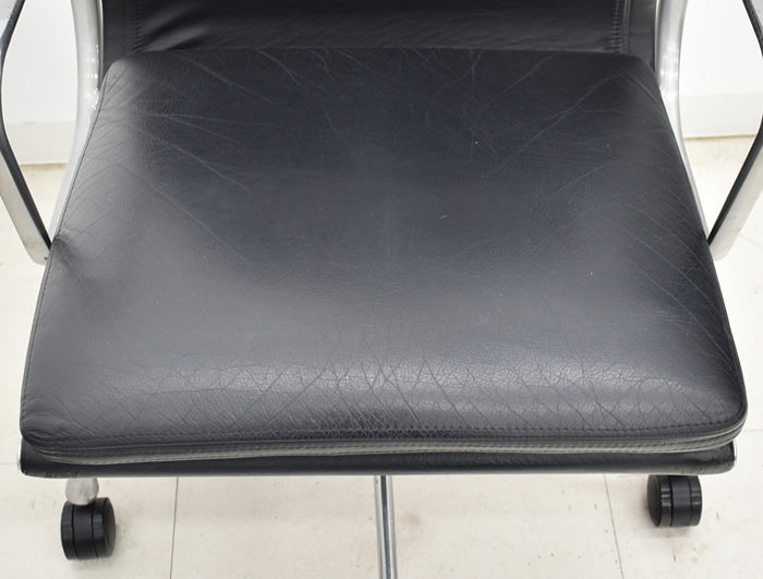 【中古】ハーマンミラー イームズ ソフトパッドエグゼクティブチェア ポリッシュ 革張り 2025032601【中古オフィス家具】