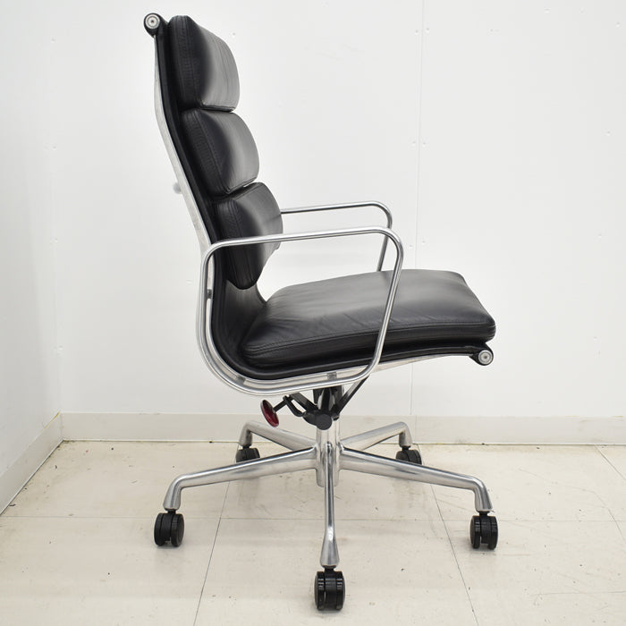 【中古】ハーマンミラー イームズ ソフトパッドエグゼクティブチェア ポリッシュ 革張り 2025032603【中古オフィス家具】
