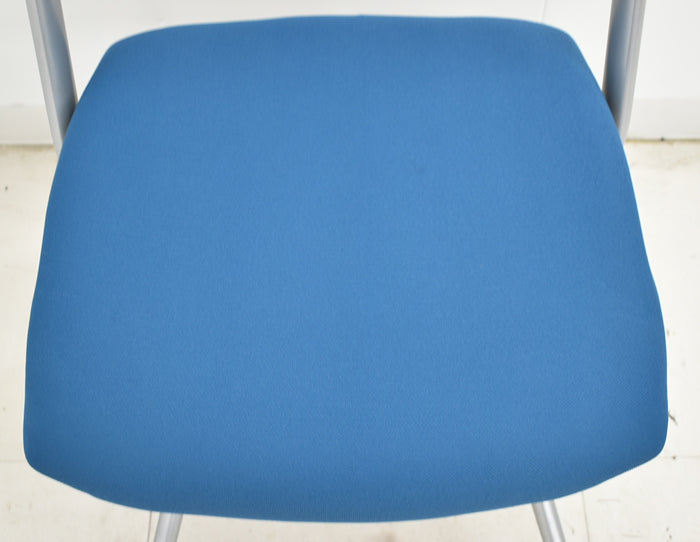 【中古】イトーキ レクシブ ミーティングチェア ネスティングチェア 幅470 2025041502【中古オフィス家具】