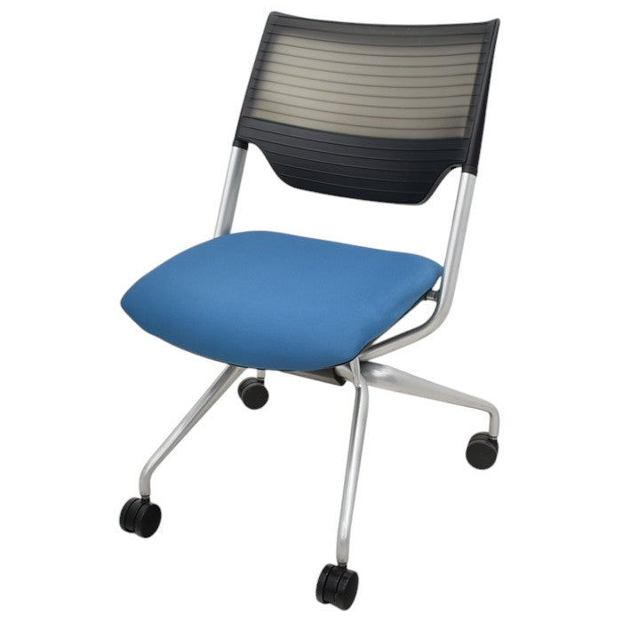 【中古】イトーキ レクシブ ミーティングチェア ネスティングチェア 幅470 2025041502【中古オフィス家具】