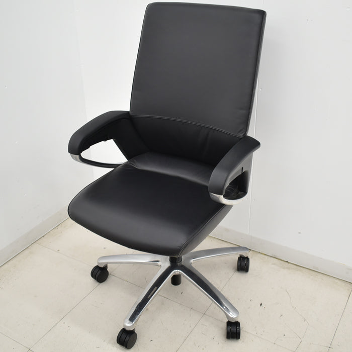【中古】コクヨ フィロソフィー エグゼクティブチェア 固定肘 エアランバーサポート 2025041702【中古オフィス家具】