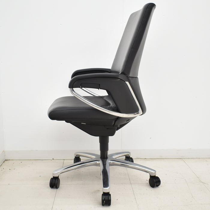 【中古】コクヨ フィロソフィー エグゼクティブチェア 固定肘 エアランバーサポート 2025041702【中古オフィス家具】