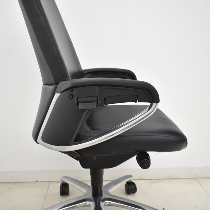【中古】コクヨ フィロソフィー エグゼクティブチェア 固定肘 エアランバーサポート 2025041702【中古オフィス家具】
