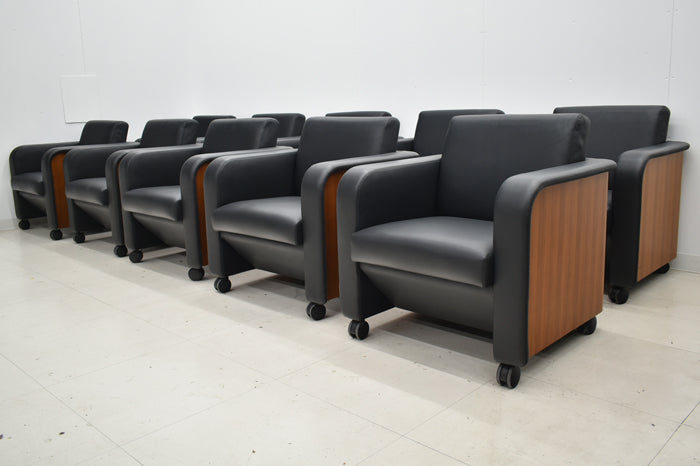 【中古】オカムラ セフィーロ 応接会議用チェア 10脚セット 革張り 幅670 2025050703【中古オフィス家具】