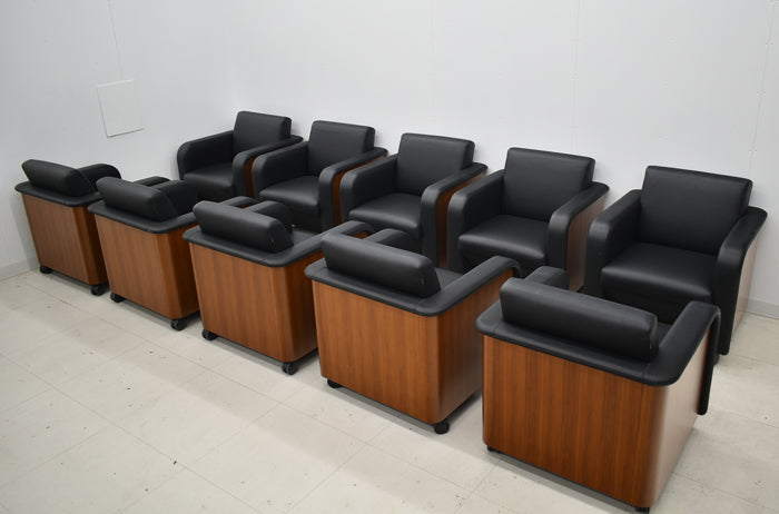 【中古】オカムラ セフィーロ 応接会議用チェア 10脚セット 革張り 幅670 2025050703【中古オフィス家具】