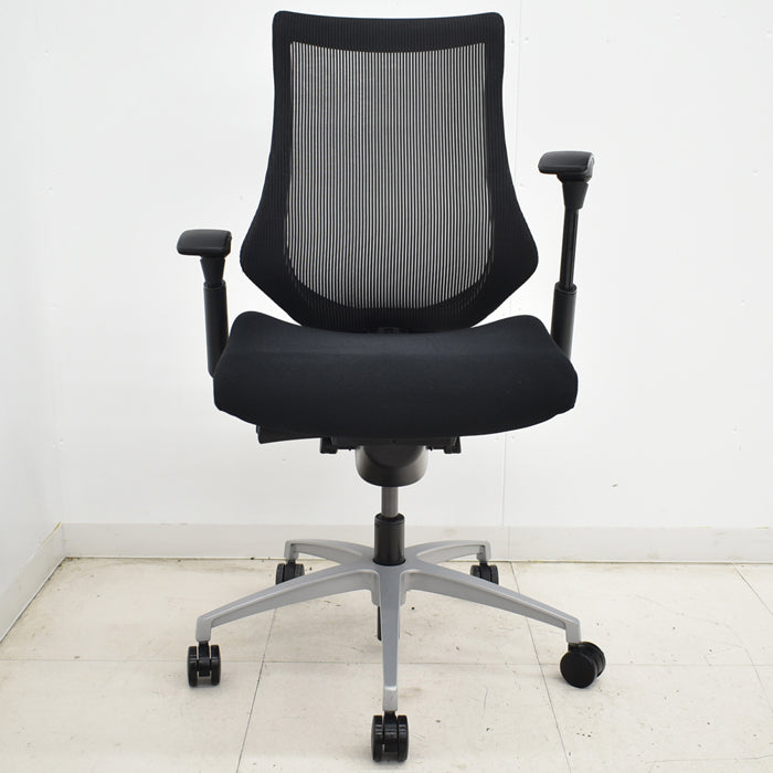 【中古】イトーキ f・エフチェア ハイバック 可動肘 ストライプメッシュ シルバー脚 2025051303【中古オフィス家具】