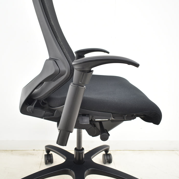 【中古】イトーキ f・エフチェア ハイバック 可動肘 メッシュ 2025051304【中古オフィス家具】