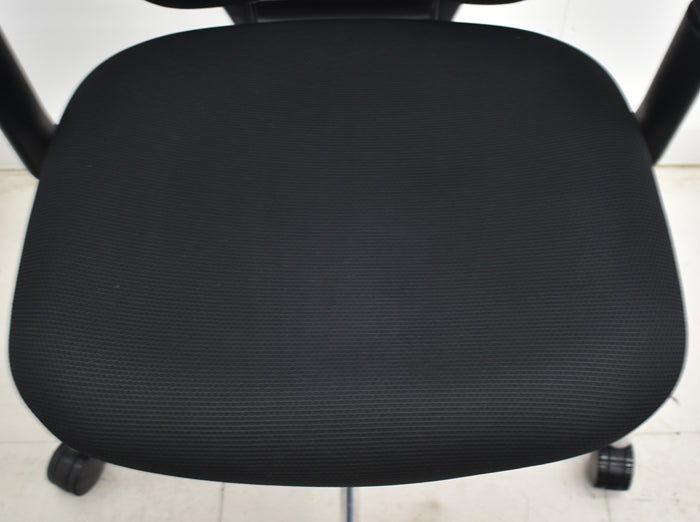 【中古】オカムラ シルフィー ハイバック 可動肘 バックカーブアジャスト 前傾機能 ポリッシュ 2025051403【中古オフィス家具】