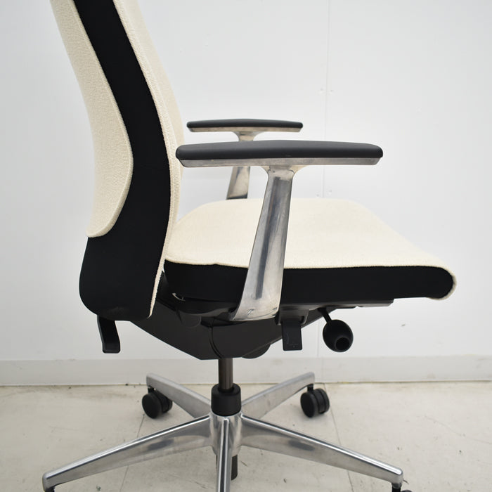 【中古】コクヨ プント ハイバック 固定肘 ポリッシュ 2023年製 2025051407【中古オフィス家具】
