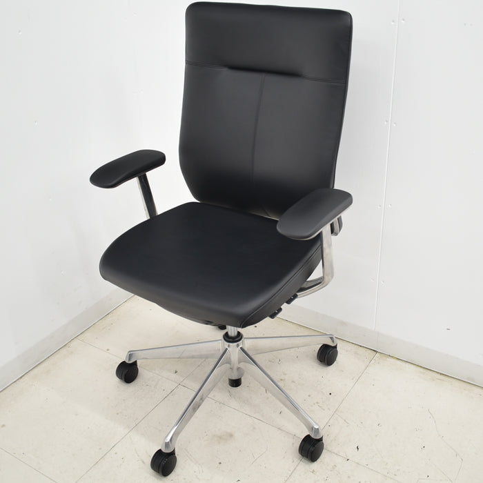 【中古】オカムラ コーラル ハイバック 固定肘 革張り ポリッシュ 2025051504 【中古オフィス家具】