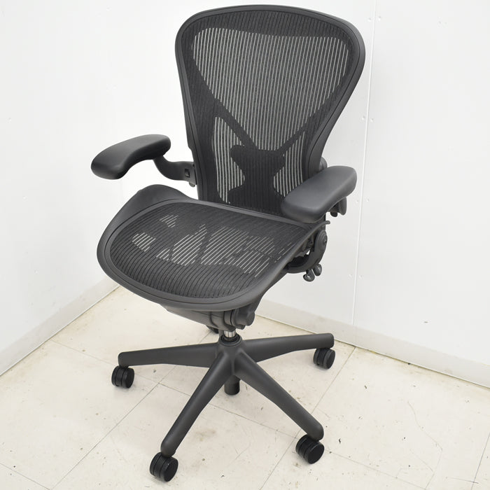 【中古】ハーマンミラー アーロンチェア Bサイズ フル装備 ポスチャーフィット 肘レバータイプ 2025051904【中古オフィス家具】