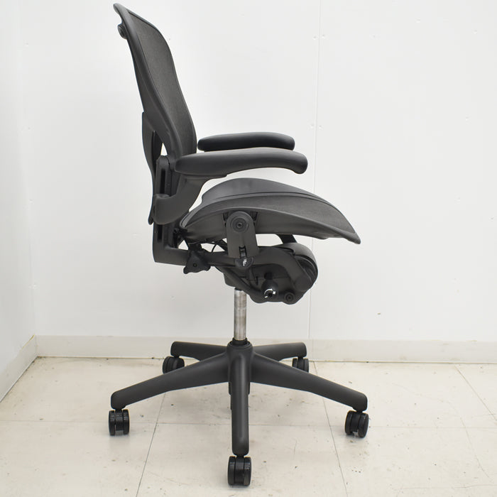 【中古】ハーマンミラー アーロンチェア Bサイズ フル装備 ポスチャーフィット 肘レバータイプ 2025051904【中古オフィス家具】