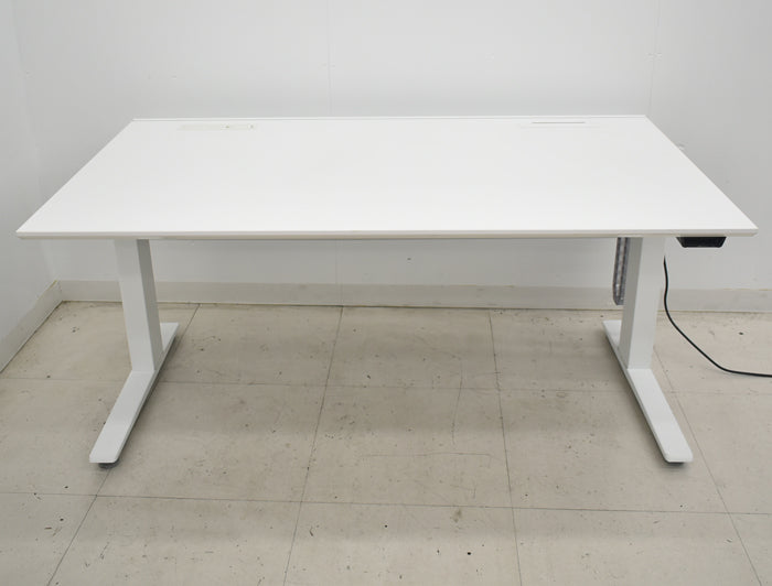 【中古】オカムラ スイフト レバータイプ 幕板付 幅1400 2025070701【中古オフィス家具】