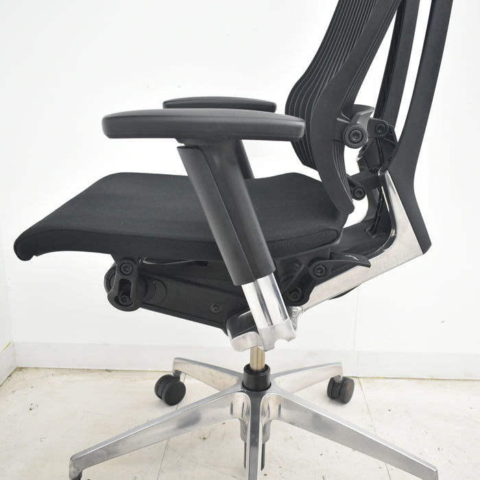 【中古】イトーキ スピーナ 可動肘 エラストマーバック ポリッシュ アクティブランバーサポート 2025070905【中古オフィス家具】