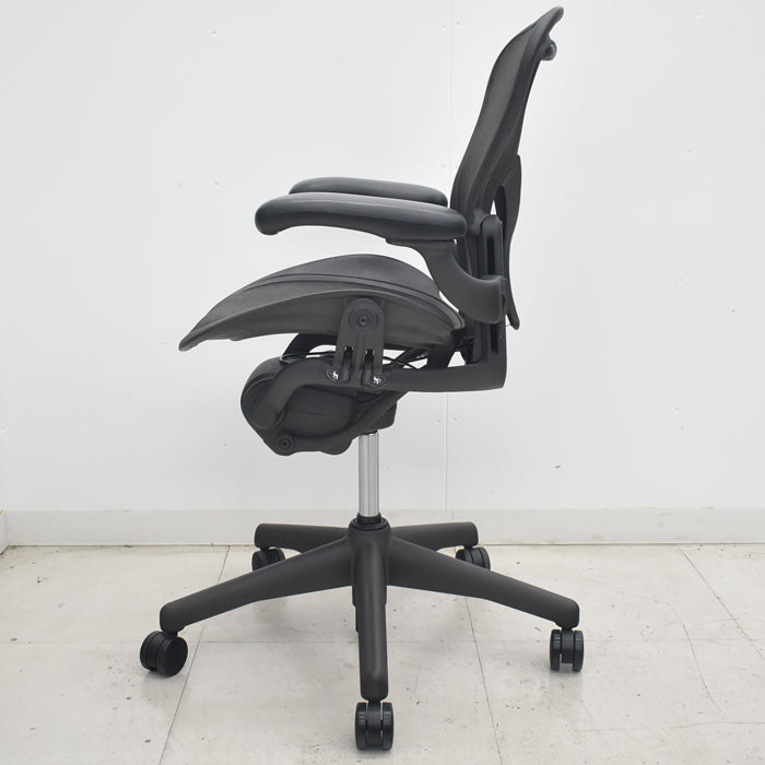 【中古】ハーマンミラー アーロンチェア Aサイズ フル装備 ポスチャーフィット 肘レバータイプ 2025071001【中古オフィス家具】
