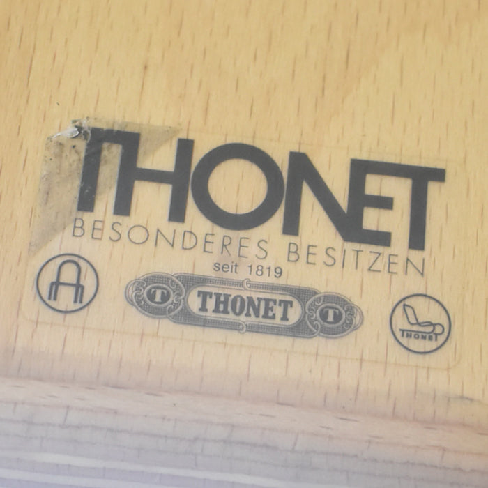 【中古】THONET 木製アームチェア 曲木 2025071507【中古オフィス家具】