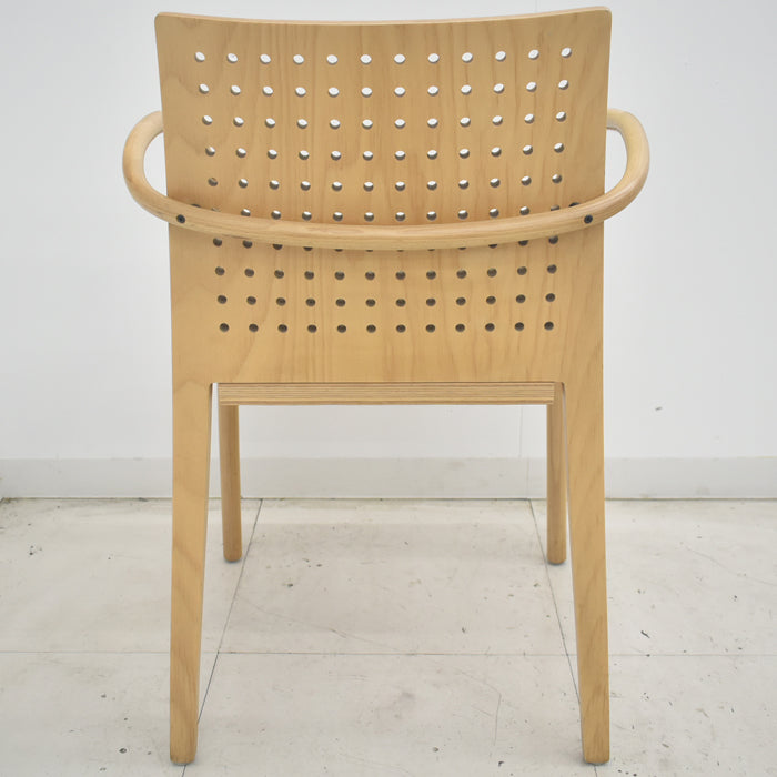 【中古】THONET 木製アームチェア 曲木 2025071507【中古オフィス家具】