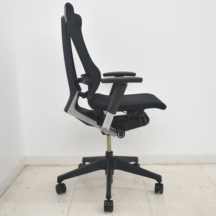 【中古】イトーキ スピーナ 可動肘 エラストマーバック 2018年製 2025071602【中古オフィス家具】