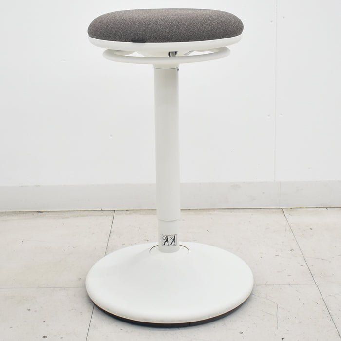 【中古】オカムラ ピルエット カウンターチェア スイング脚タイプ 2018年製 2025071705【中古オフィス家具】