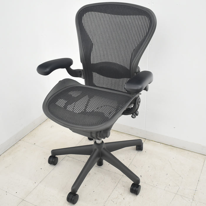 【中古】ハーマンミラー アーロンチェア Bサイズ フル装備 ランバーサポート 2025071902【中古オフィス家具】