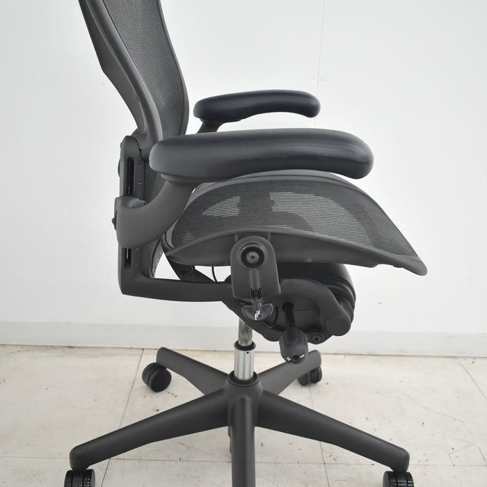 【中古】ハーマンミラー アーロンチェア Bサイズ フル装備 ランバーサポート 2025071902【中古オフィス家具】