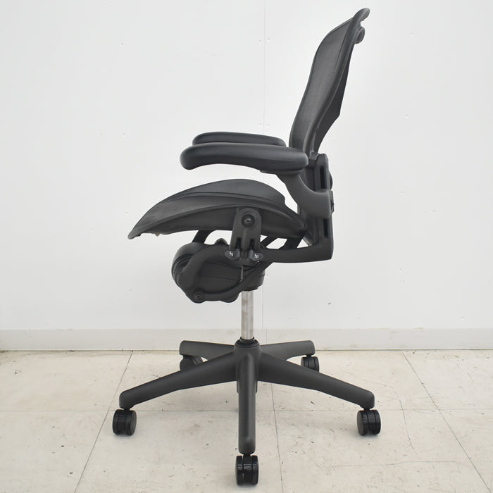 【中古】ハーマンミラー アーロンチェア Bサイズ フル装備 ランバーサポート 2025071903【中古オフィス家具】