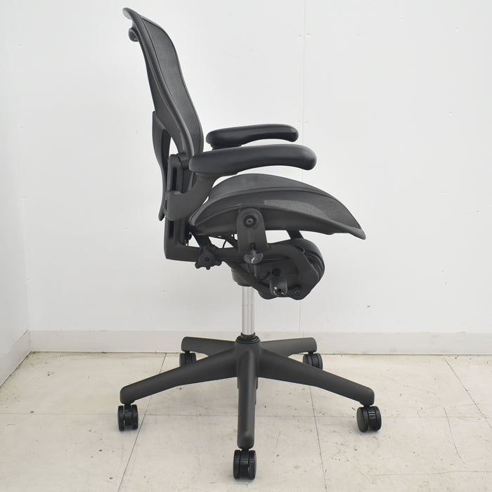 【中古】ハーマンミラー アーロンチェア Bサイズ フル装備 ポスチャーフィット 2025071906【中古オフィス家具】