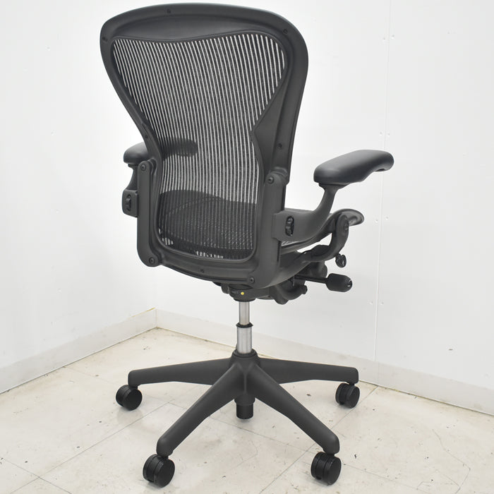 【中古】ハーマンミラー アーロンチェア Bサイズ フル装備 2025071908【中古オフィス家具】