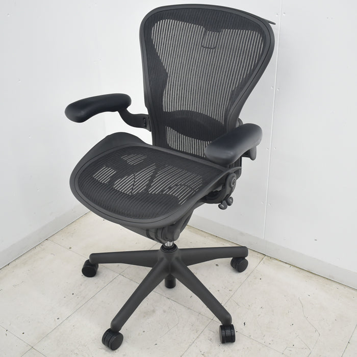 【中古】ハーマンミラー アーロンチェア Bサイズ フル装備 ランバーサポート ハンガー 2025072202【中古オフィス家具】