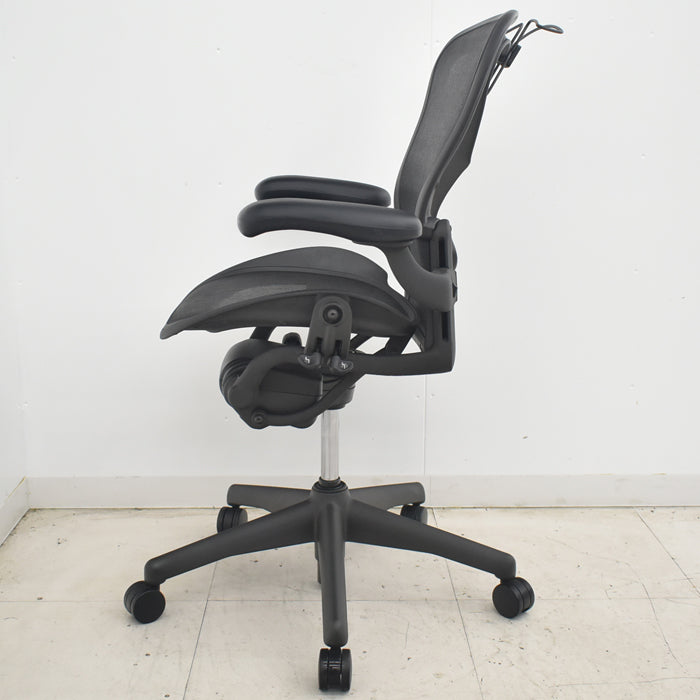 【中古】ハーマンミラー アーロンチェア Bサイズ フル装備 ランバーサポート ハンガー 2025072202【中古オフィス家具】