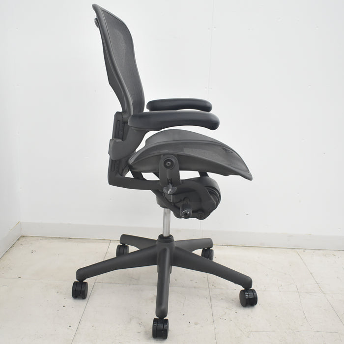 【中古】ハーマンミラー アーロンチェア スタンダード Bサイズ ランバーサポートなし 2025072205【中古オフィス家具】
