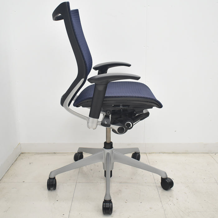 【中古】オカムラ バロン ローバック 可動肘 シルバー脚 2025072305【中古オフィス家具】