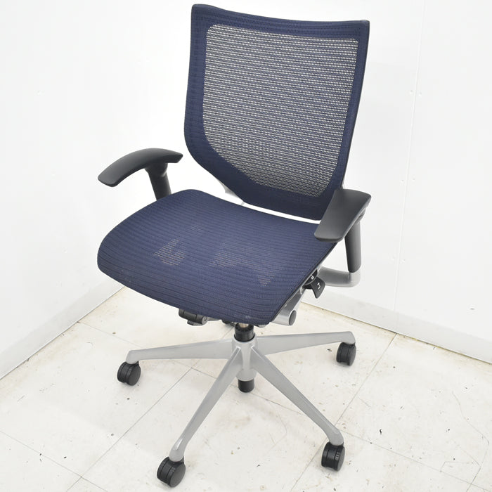 【中古】オカムラ バロン ローバック 可動肘 シルバー脚 2025072401【中古オフィス家具】