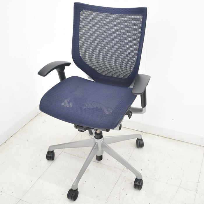 【中古】オカムラ バロン ローバック 可動肘 シルバー脚 2025072402【中古オフィス家具】