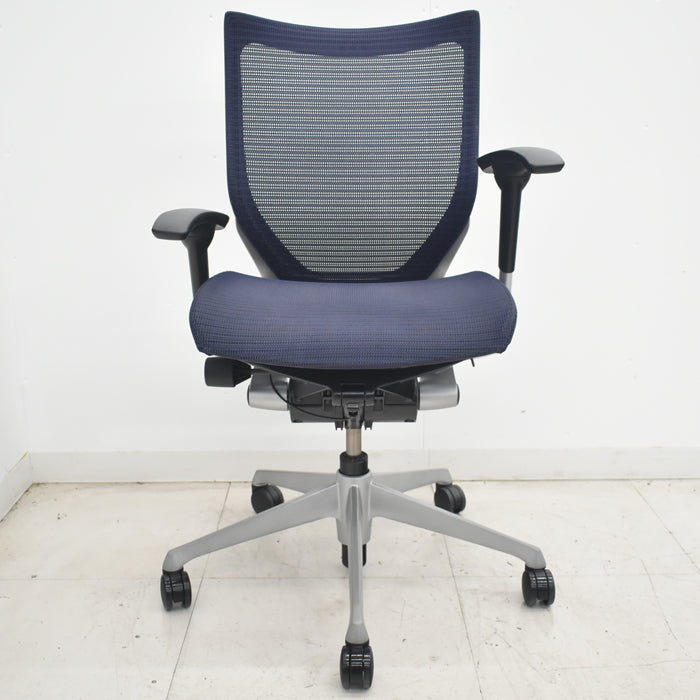【中古】オカムラ バロン ローバック 可動肘 シルバー脚 2025072402【中古オフィス家具】