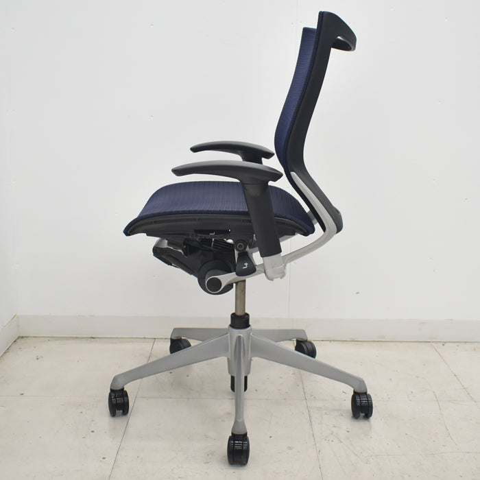 【中古】オカムラ バロン ローバック 可動肘 シルバー脚 2025072402【中古オフィス家具】