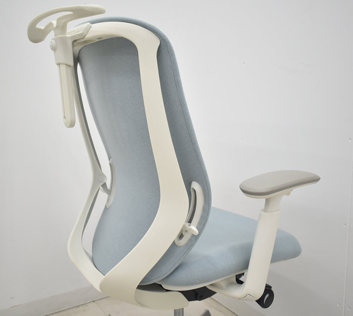 【中古】オカムラ シルフィー ハイバック 可動肘 バックカーブアジャスト 前傾機能 ハンガー 2021年製 2025072407【中古オフィス家具】