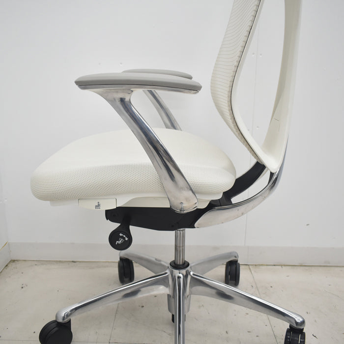 【中古】オカムラ サブリナ 固定肘 ポリッシュ 2022年製 2025072806【中古オフィス家具】
