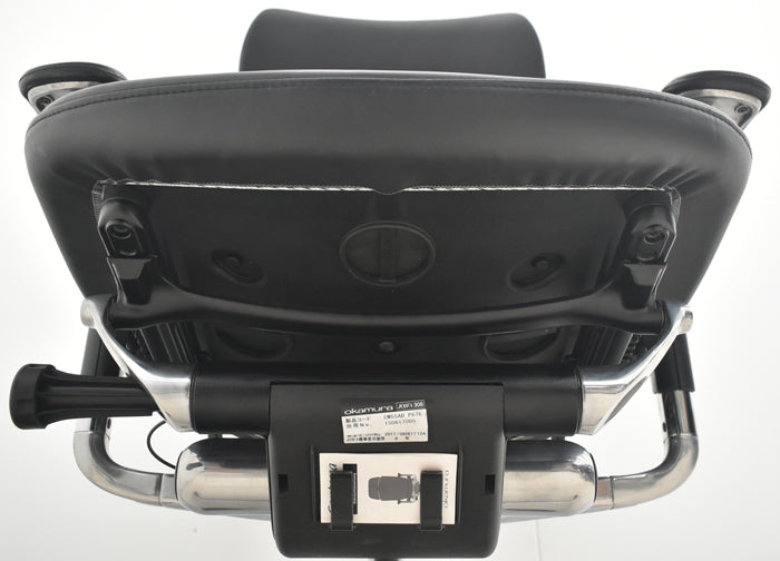 【中古】オカムラ コンテッサ 大型ヘッドレスト 可動肘 アルミポリッシュ 革張り 2025073103【中古オフィス家具】