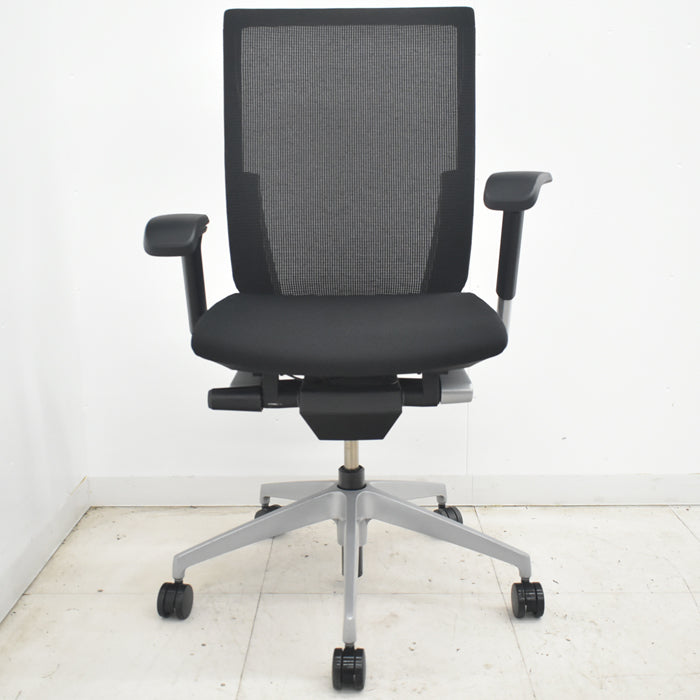 【中古】イトーキ ヴェント ハイバック 可動肘 シルバー脚 2025073105【中古オフィス家具】