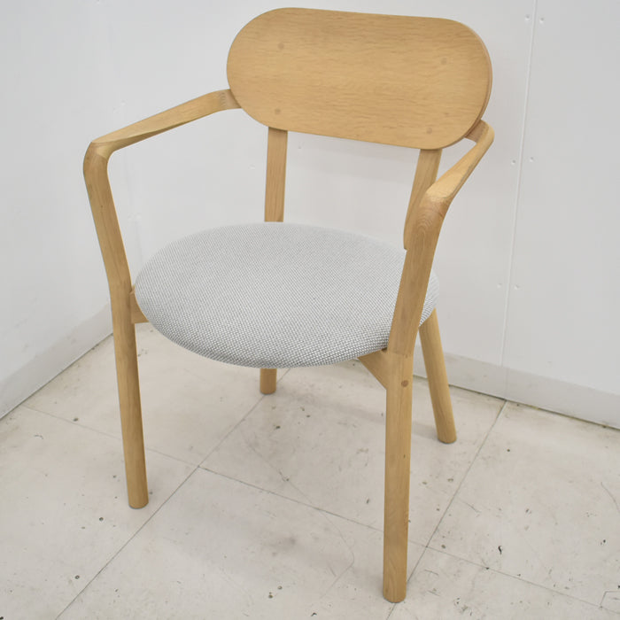 【中古】カリモク ニュースタンダード キャストールローチェアパッド 幅630 2025080501【中古オフィス家具】