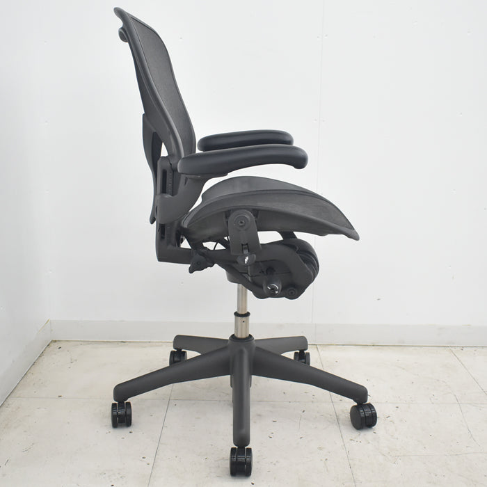 【中古】ハーマンミラー アーロンチェア Bサイズ フル装備 ポスチャーフィット 肘レバータイプ 2025081603【中古オフィス家具】