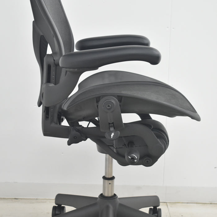 【中古】ハーマンミラー アーロンチェア Bサイズ フル装備 ポスチャーフィット 肘レバータイプ 2025081603【中古オフィス家具】