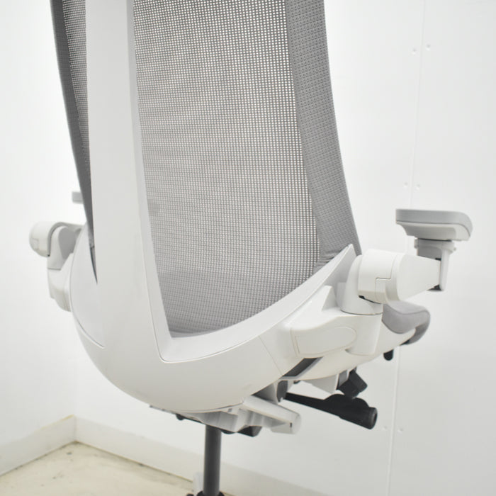 【中古】イトーキ Act アクトチェア エクストラハイバック 4Dリンクアーム 2023年製 2025082503【中古オフィス家具】