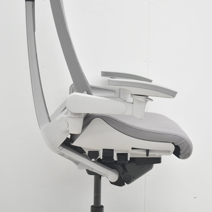 【中古】イトーキ Act アクトチェア エクストラハイバック 4Dリンクアーム 2022年製 2025082505【中古オフィス家具】