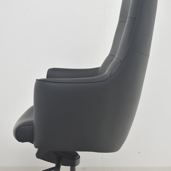 【中古】オカムラ L433Jシリーズ エグゼクティブチェア エクストラハイバック 革張り 2022年製 2025082901【中古オフィス家具】