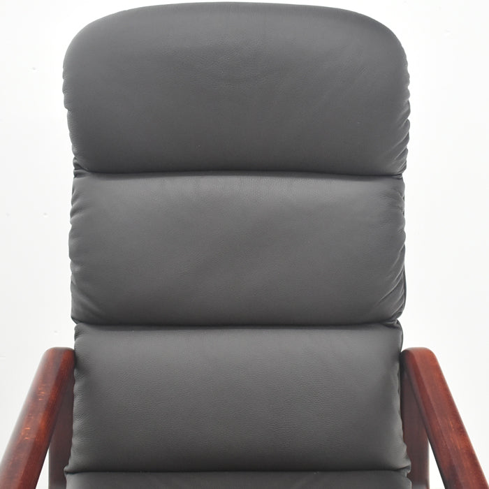 【中古】デューロン デンマーク製 エグゼクティブチェア ハイバック 固定肘 総革張り 2025090101【中古オフィス家具】